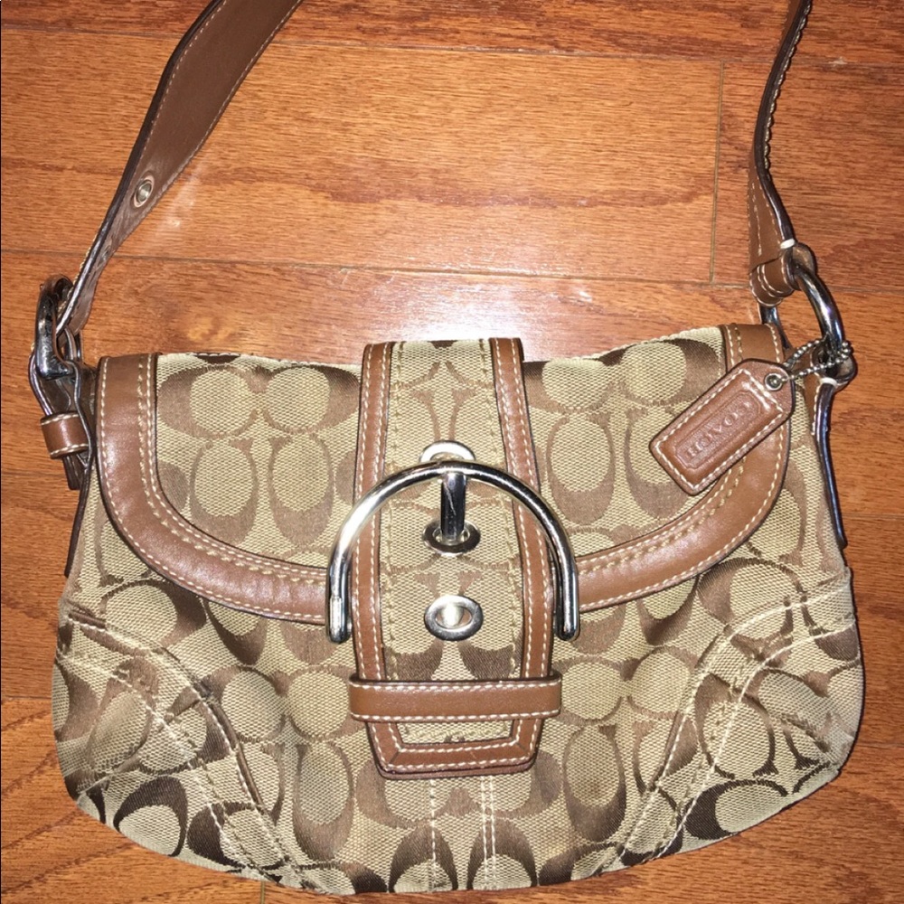 Coach Signature Shoulder Bag